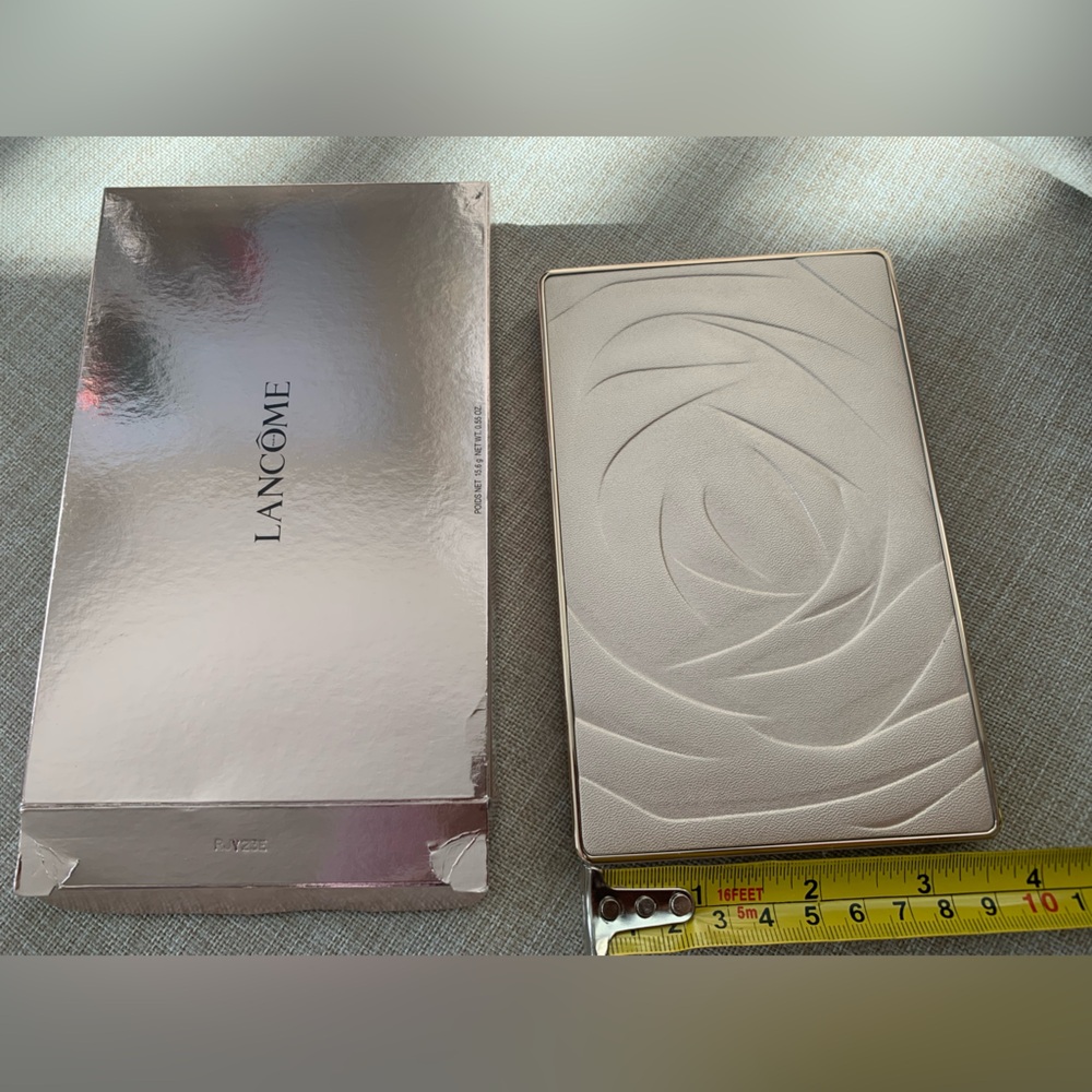 NEW Lancôme Palette Rose Gold 12 Shadows 6x4 Case in Original Box - Picture 11 of 11